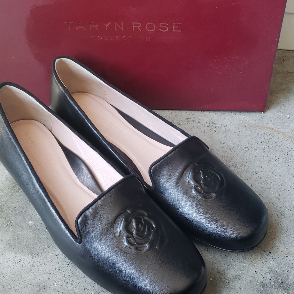 Taryn Rose heel loafers